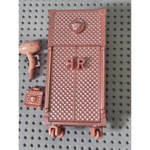 Rainbow High Vision Divas Sabrina St Cloud Rolling Vanity Case Accessories - Picture 4 of 9